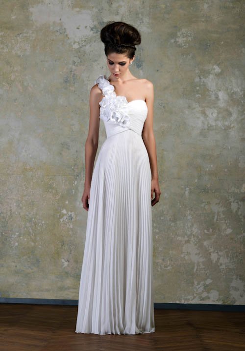 23 Wedding Dresses Called LOVE STORY by BIEN SAVVY 2013