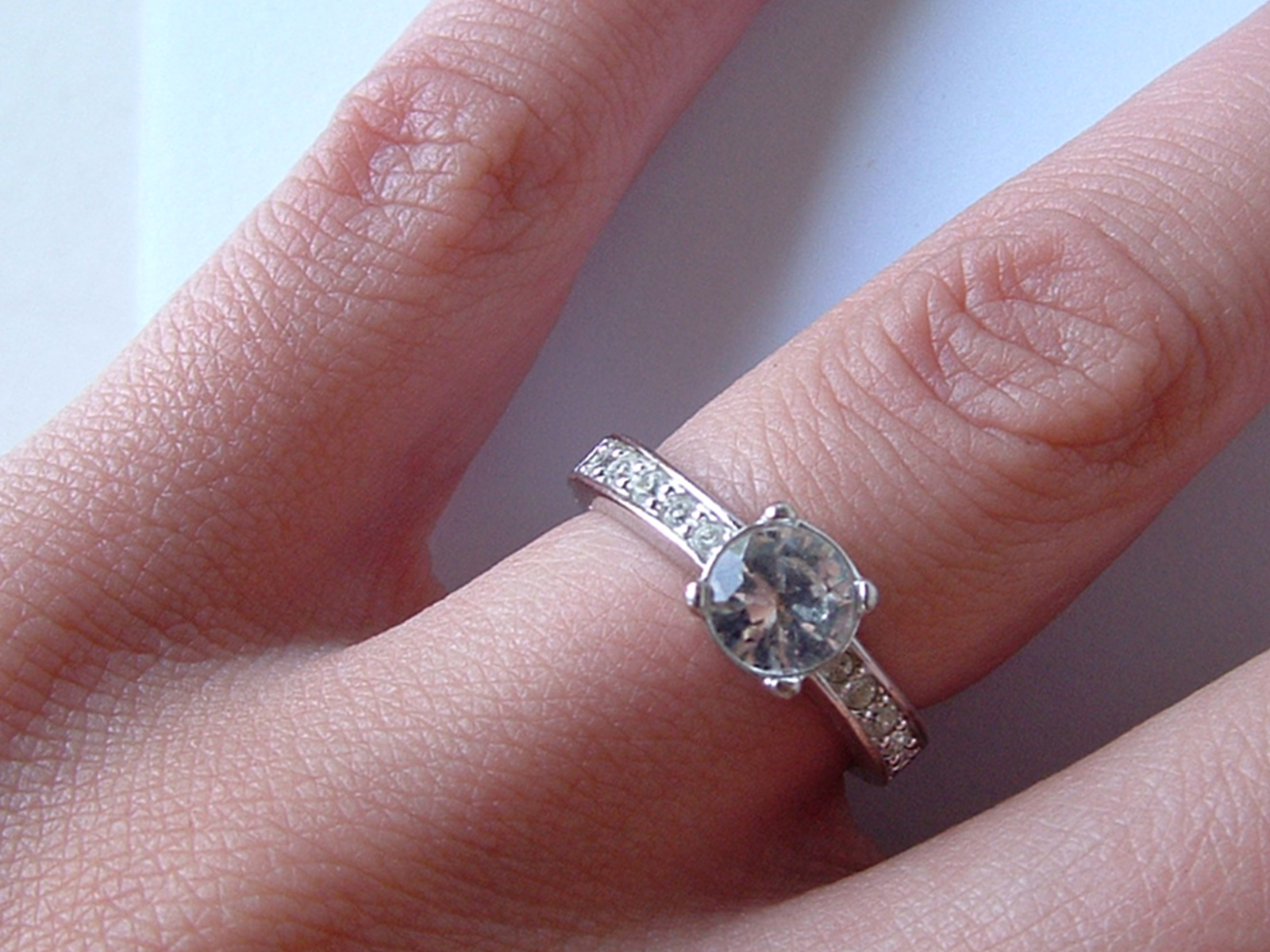 10 Tips to Preserve Your Diamond Jewelry