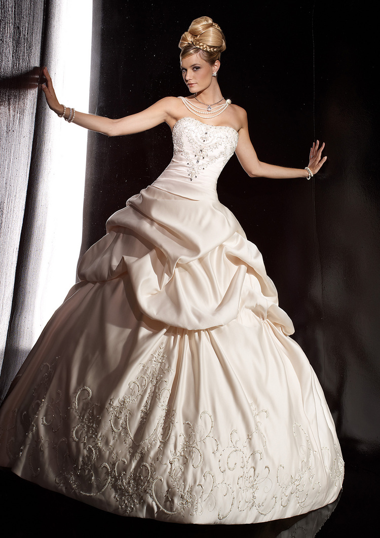 Christina Wu Bridal Collections 2013 Reflect Season’s Hottest Trends