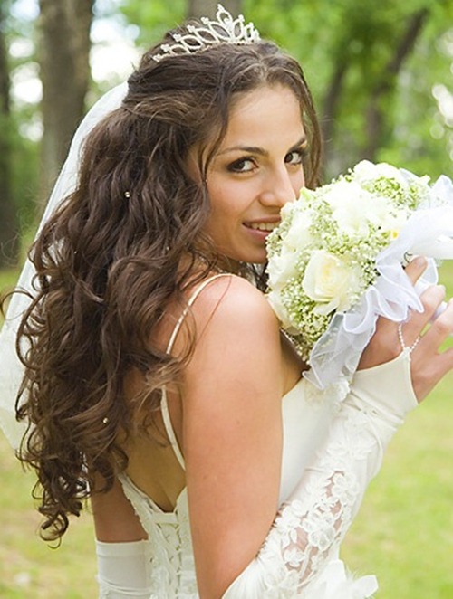 Wedding-Hairstyles-Down-For-Long-Hair_thumb