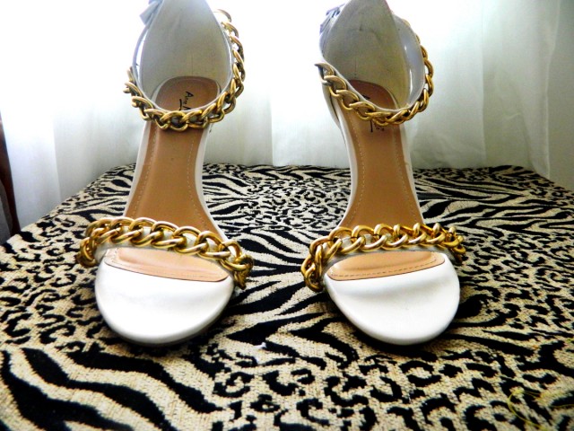chain heels 6
