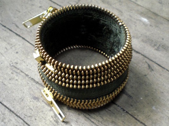 tara-st-james-diy-zipper-bracelet-537x402