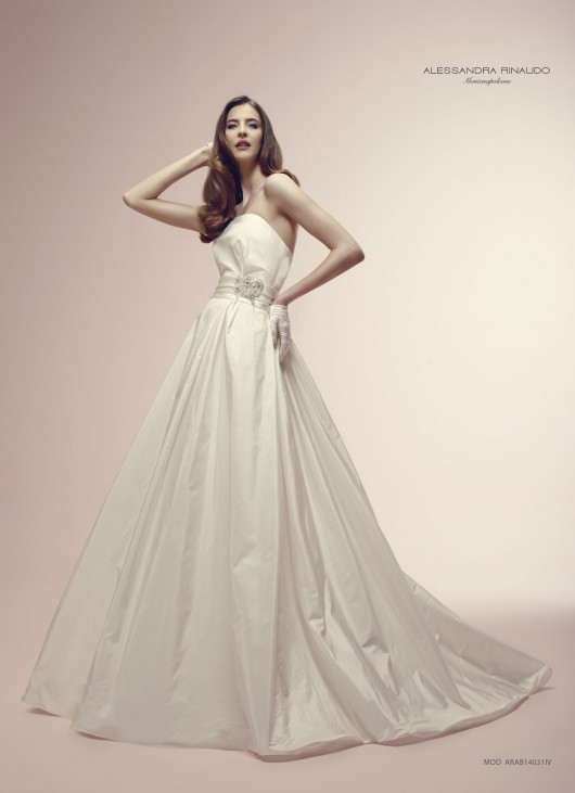 36 Beautiful Wedding Gowns By Alessandra Rinaudo / New Collection