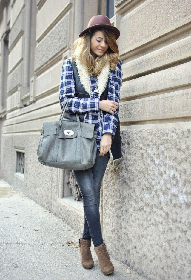 Plaid Remains The New Black:Trendy For This Fall