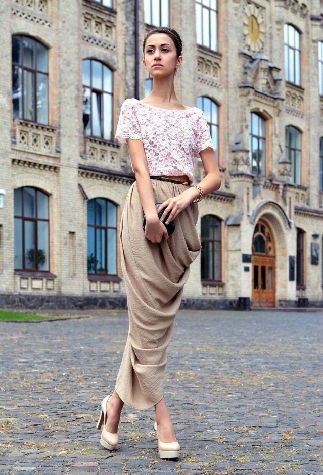 27 Trendy Maxi Skirts For This Fall