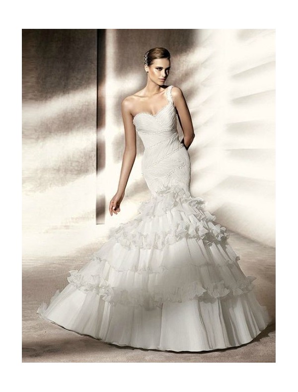 organza-sweetheart-neckline-mermaid-style-with-one-shoulder-strap-bodice