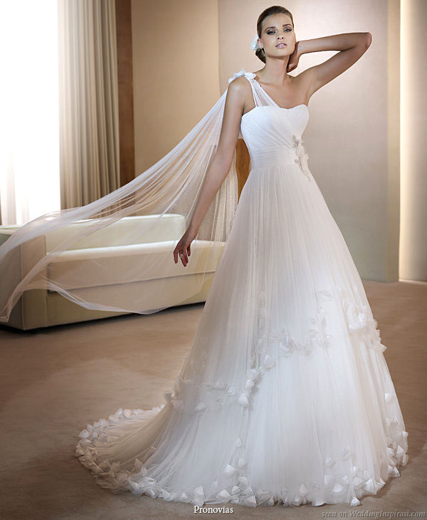 pronovias_2011_farnes_wedding_dress