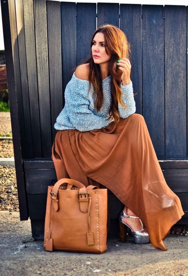 34 Fashionable Casual Combinations With Long Skirts For This Fall