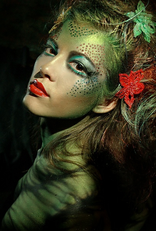 colorful-poison-ivy-halloween-make-up