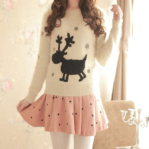 19 Cute Sweaters For Christmas