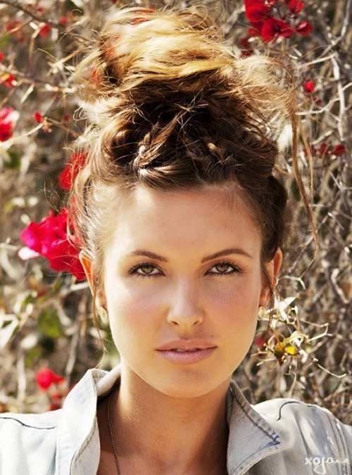 14 Amazing Front Bun Hairdo for The Holidays 14 Amazing Front Bun Hairdo for The Holidays
