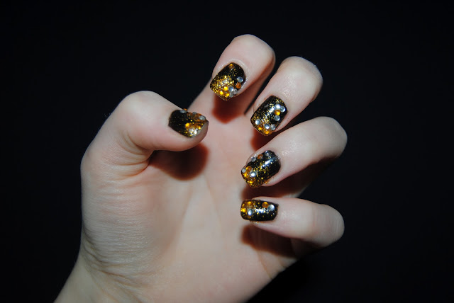 Jewelled Nails 016