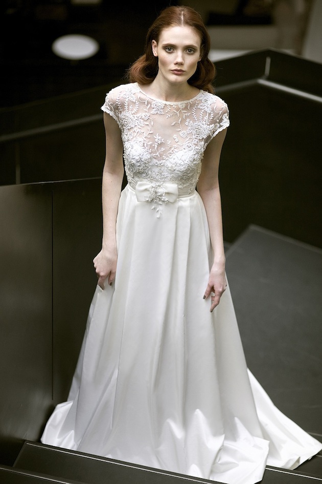 Mira-Zwillinger-Chloe-bow-wedding-dress