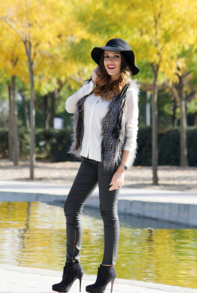 A Perfect Layering Clothing Piece For This season - Fur Vest