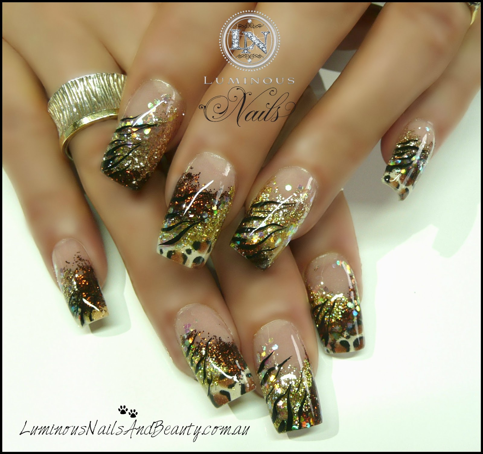 Luminous Nails & Beauty, Gold Coast Queensland. Acrylic Nails, Gel Nails, Sculptured Acrylic with Fortune, Shimmering Sand, Star Stand & Bronze Glitter, Copper, Cappuccino, Gold Black.