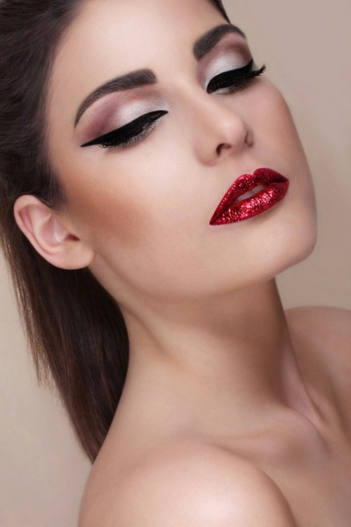 glitter-red-lips