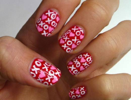 nail-art-con-cuori-e-xoxo