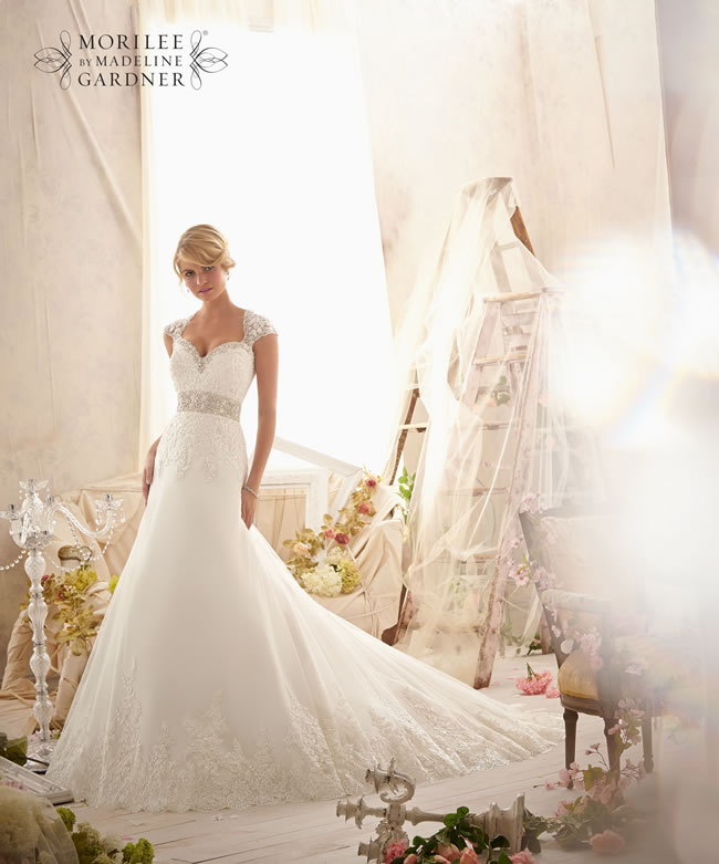 the-latest-mori-lee-bridal-collection-is-full-of-gorgeously-sparkly-princess-gowns-2616-050