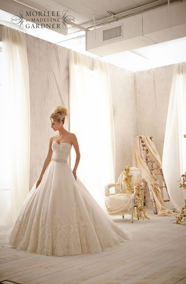 the-latest-mori-lee-bridal-collection-is-full-of-gorgeously-sparkly-princess-gowns-2621-042