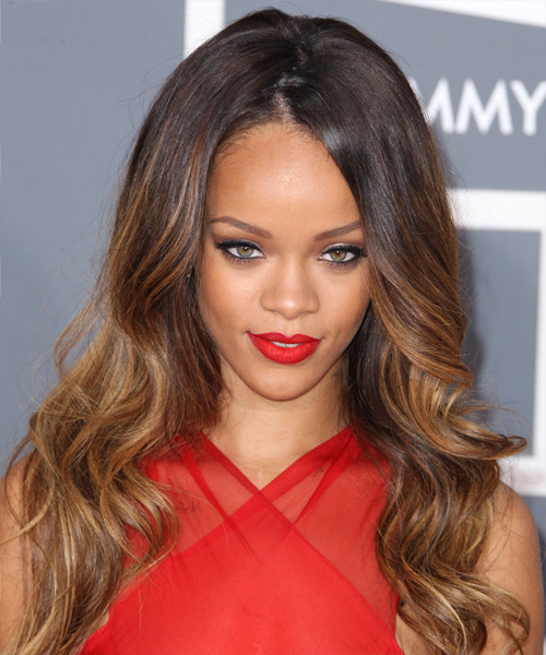Rihanna-Hairstyle-Formal-Long-Wavy