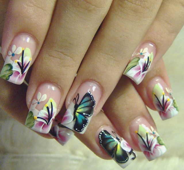 Yarys-Butterfly-Nails-Design-1024x949