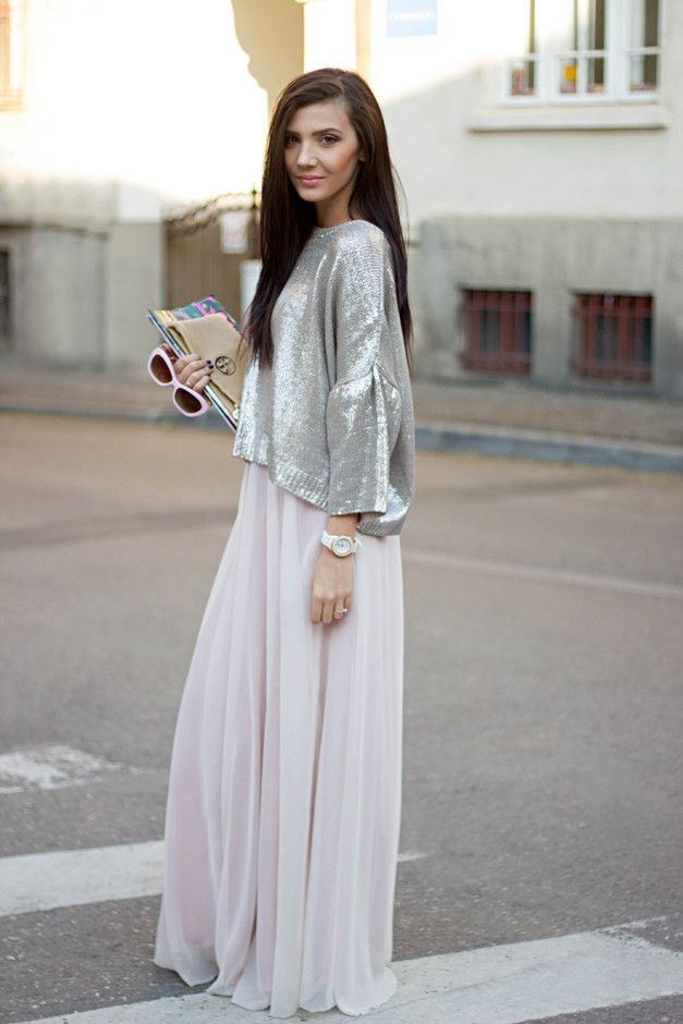 Street Style Looks With Long Skirts For Spring