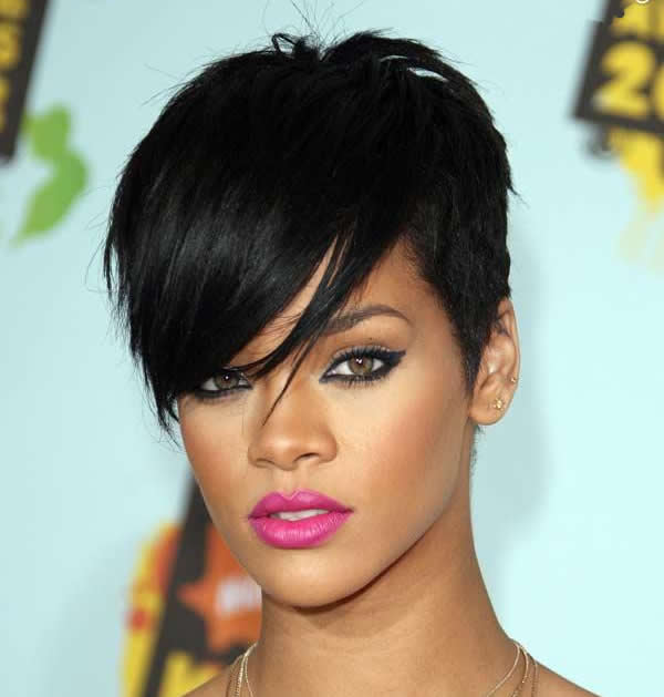 Rihanna’s Iconic Hair Looks