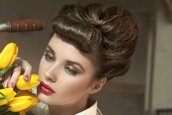 vintage-updo-rolled-bangs