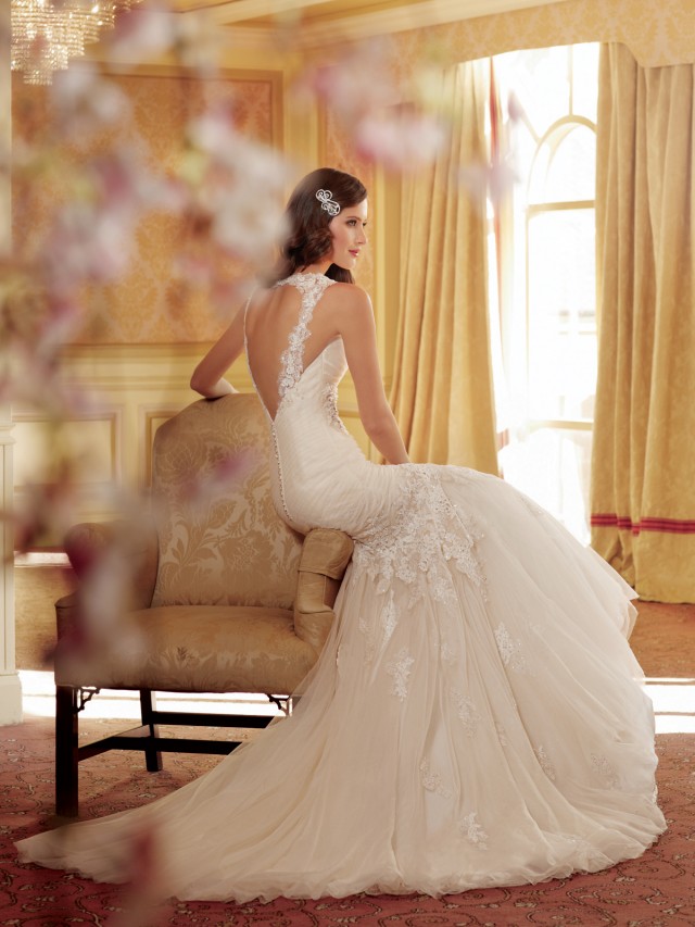 Y11418_Back_wedding_dresses_2014