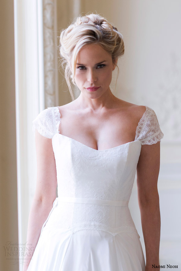 naomi-neoh-bridal-2014-dahlia-wedding-dress-close-up