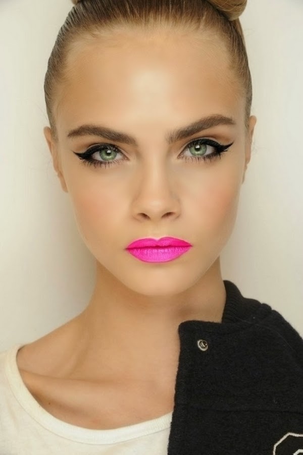 cara-delevigne-pink-lips-bright-lipstick-summer-2013-makeup-trends