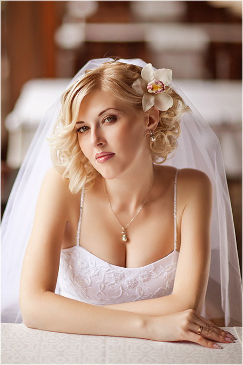 Romantic-Wedding-Hairstyles-for-Short-Hair