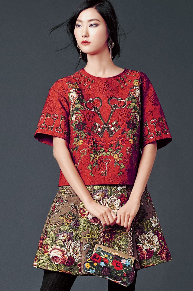 dolce-and-gabbana-winter-2015-woman-collection-56