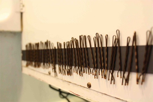 BOBBY PINS[3]