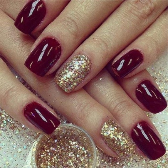 burgundy nails