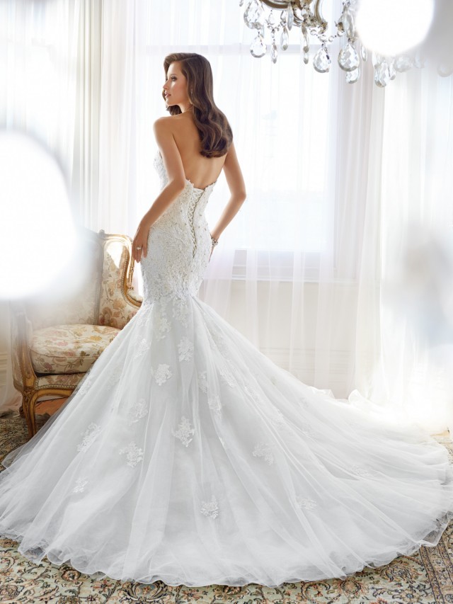 Y11553_back_Designer-Wedding-Dresses-2015