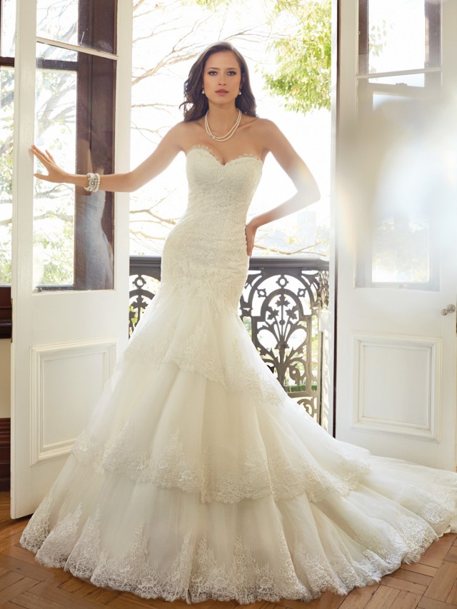 Y11567_Designer-Wedding-Dresses-2015