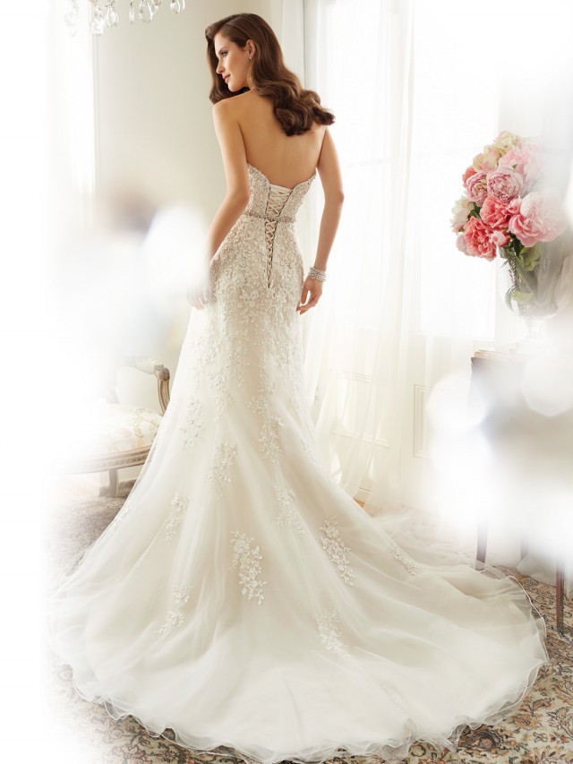 Y11575_bk_Designer-Wedding-Dresses-2015