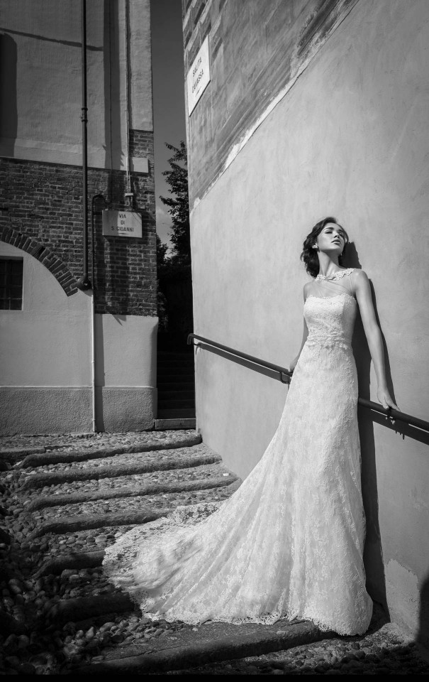 alessandra-rinaudo-ARAB15610IV-SANDRA-AR_CollezioneSposa2015-moda-sposa-2015-451