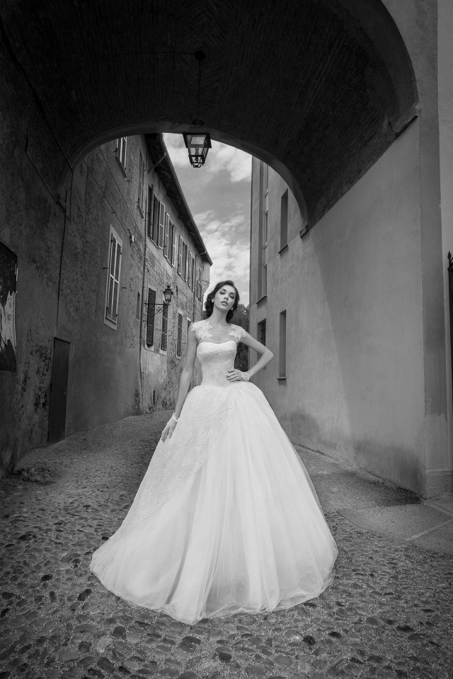 alessandra-rinaudo-ARAB15615IV-SCARLET-A-AR_CollezioneSposa2015-moda-sposa-2015-940