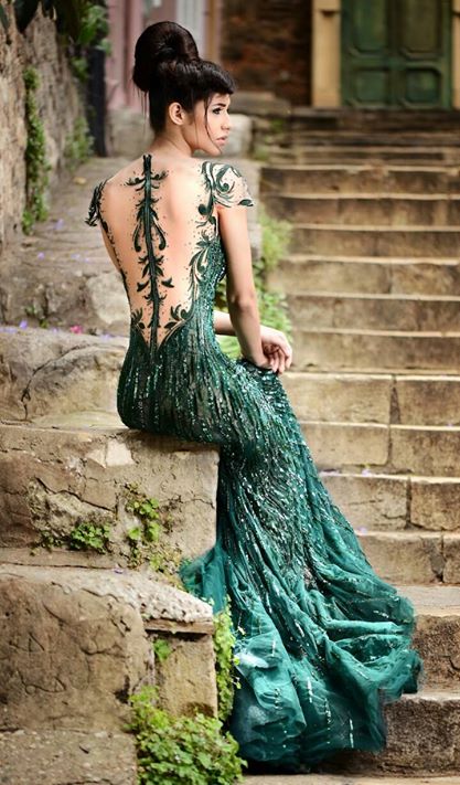 17 Irresistible Gowns By Rami Salamoun