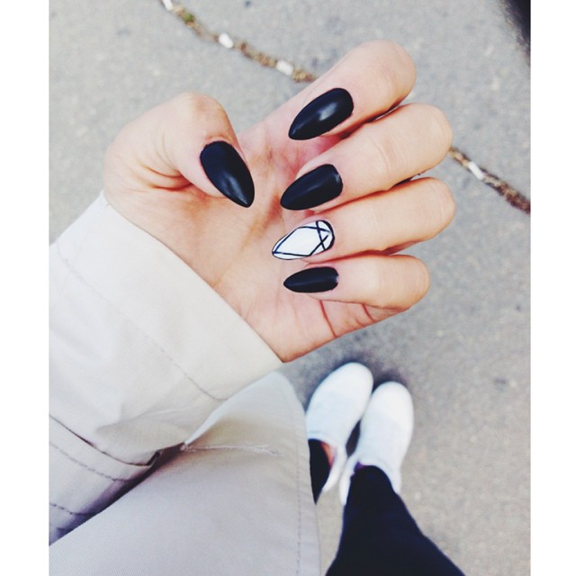 nails