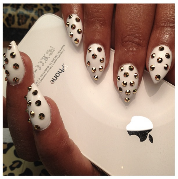 stiletto-nails-spikes