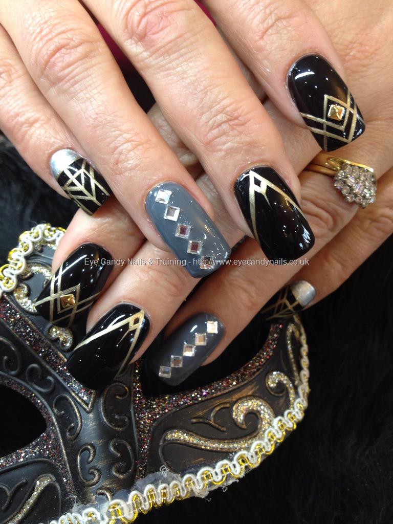 22 Bombastic Nail Designs That Will Leave You Speechless