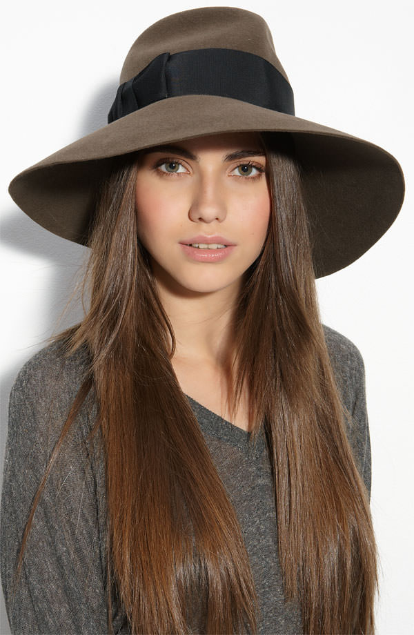 Silky-long-hairstyle-with-long-hat