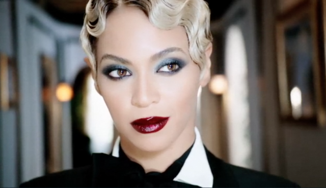 beyonce-wearing-bright-plum-lipstick-in-haunted-video-09