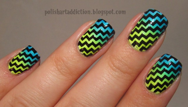 general-cool-zig-zag-pattern-nail-art-design-idea-with-gradient-neon-blue-to-green-colors-on-black-nails-background-nail-art-club