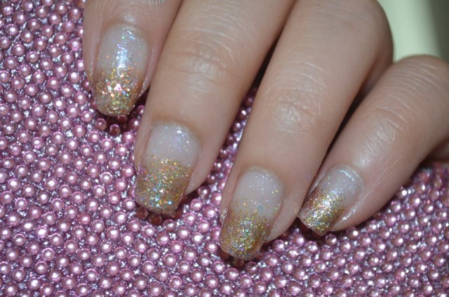 general-extraordinary-golden-glitter-gradient-prom-nail-design-idea-prom-nail-designs