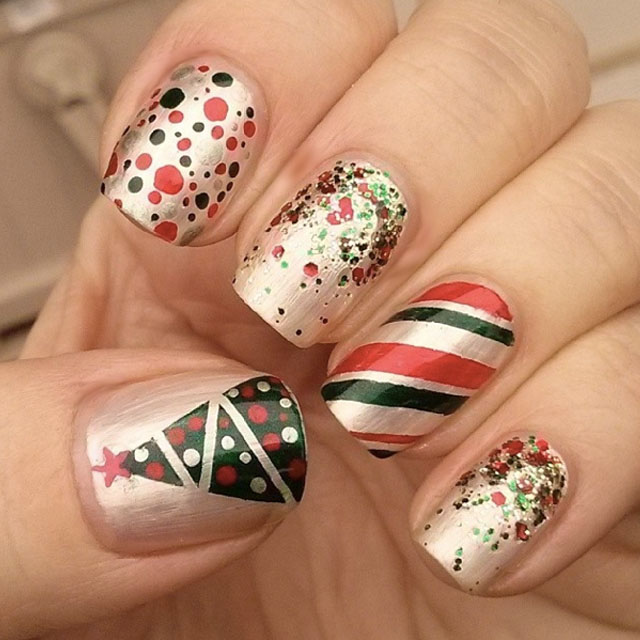 The Latest And Trendiest Christmas Nail Designs