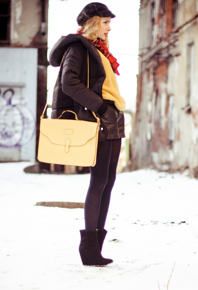nowistyle-black-coats-saffron~look-main-single